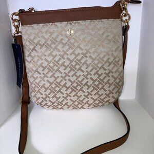Tommy Hilfiger Logo Purse Crossbody Handbag NEW.